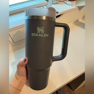 Grey 30 oz Stanley